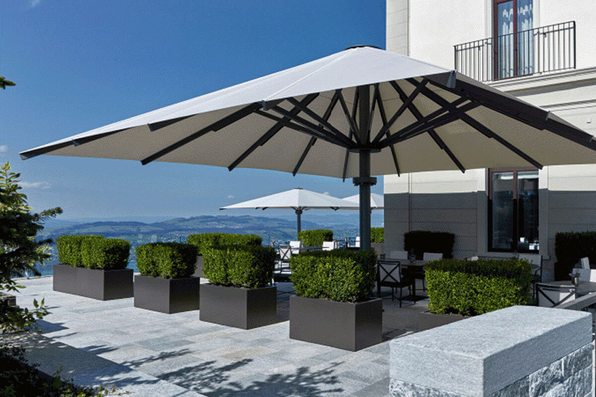 Commercial Jumbrellas