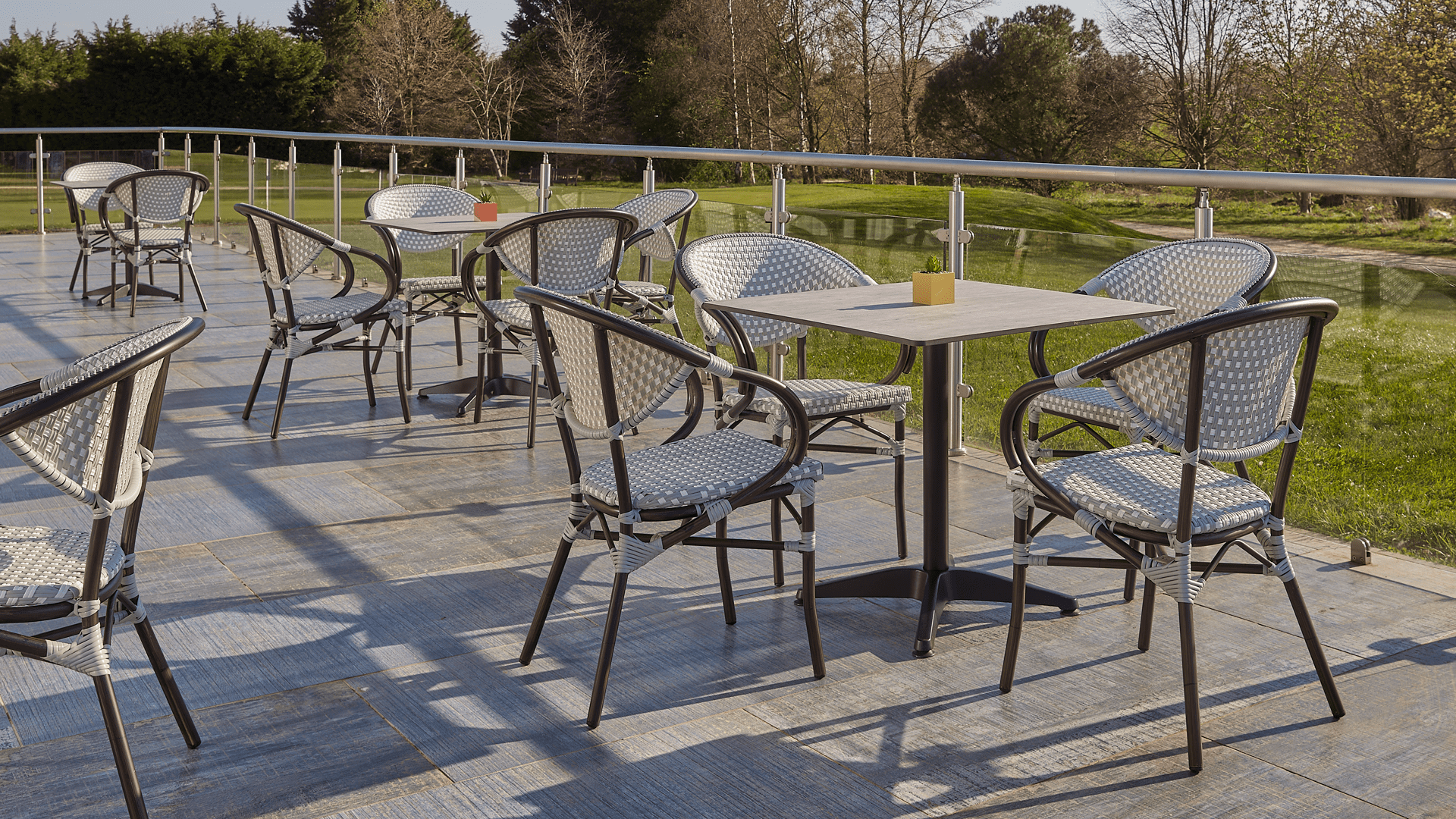 How to Select the Best Outdoor Pub Furniture Eclipse Furniture